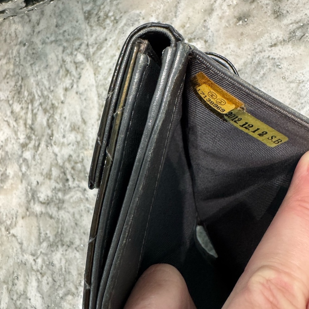 Authentic Chanel Wallet - Picture 5 of 5